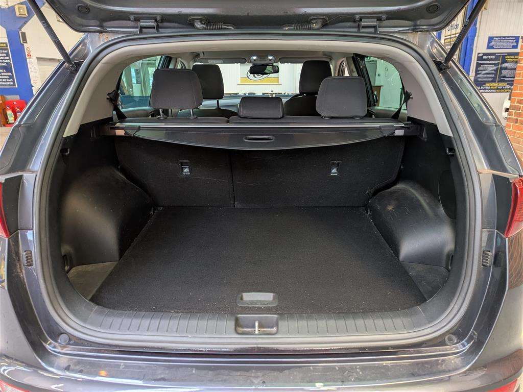 <p>2017 KIA SPORTAGE 2 ISG</p>