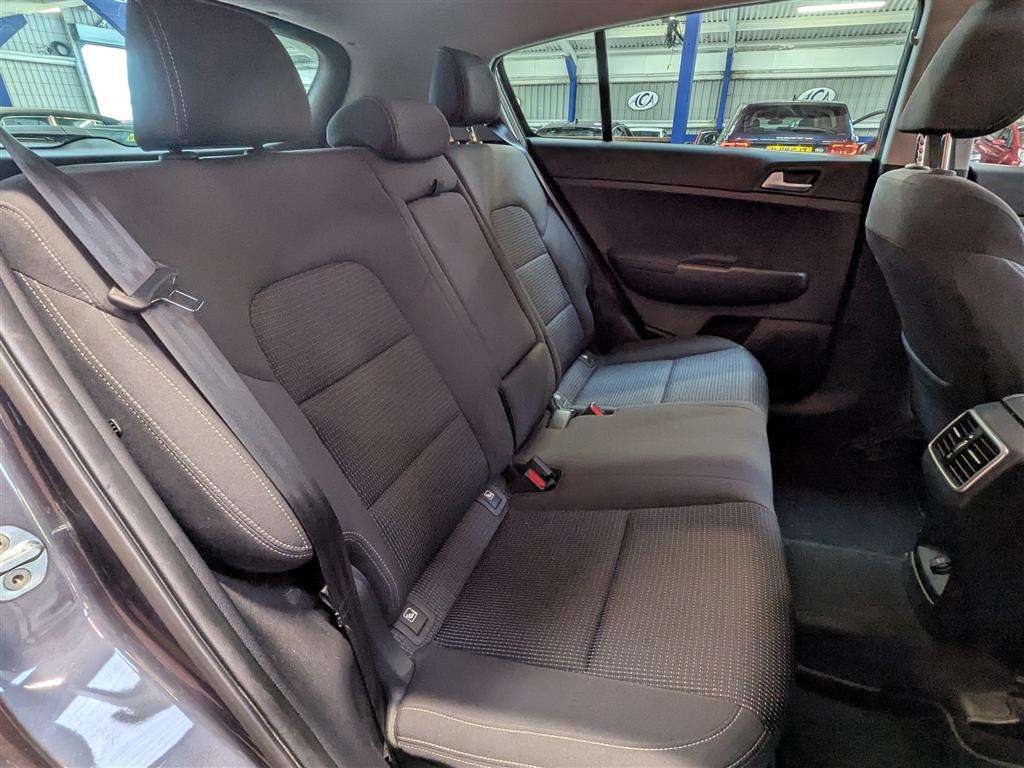 <p>2017 KIA SPORTAGE 2 ISG</p>