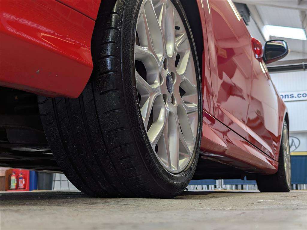 <p>2013 FORD FOCUS ZETEC S TURBO</p>