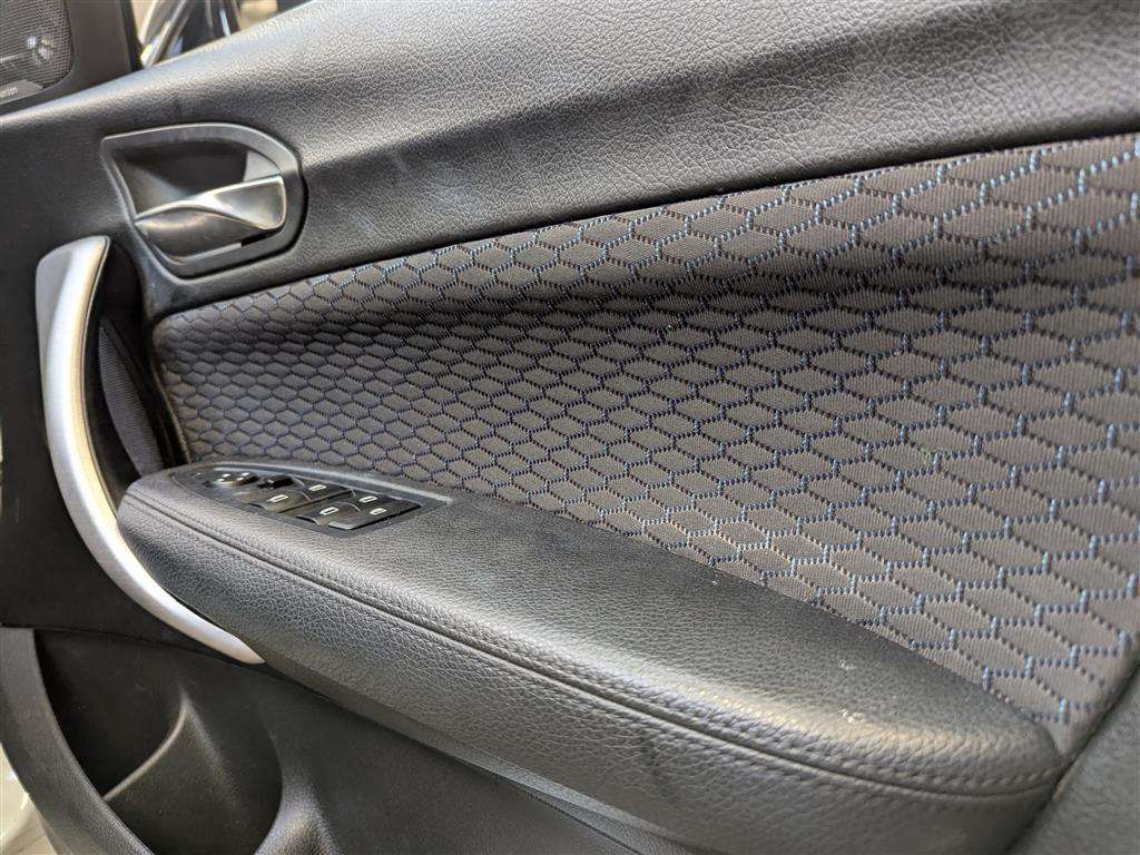 <p>2017 BMW 120D XDRIVE M SPORT AUTO</p>