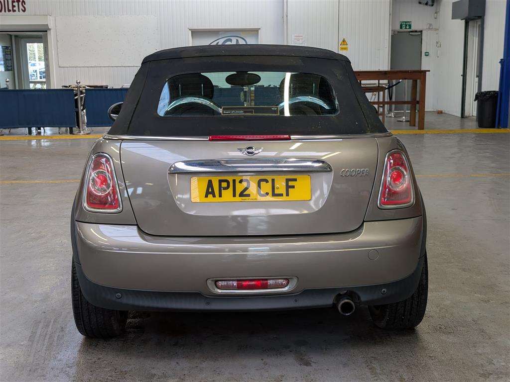 <p>2012 MINI COOPER</p>