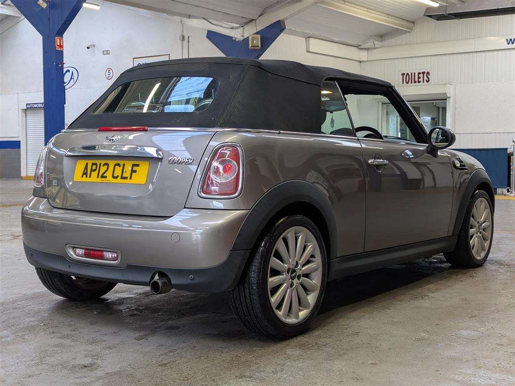 <p>2012 MINI COOPER</p>