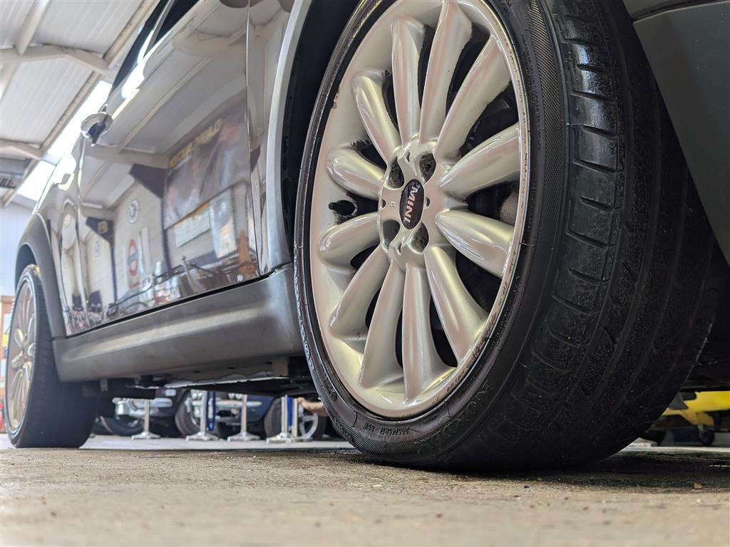 <p>2012 MINI COOPER</p>