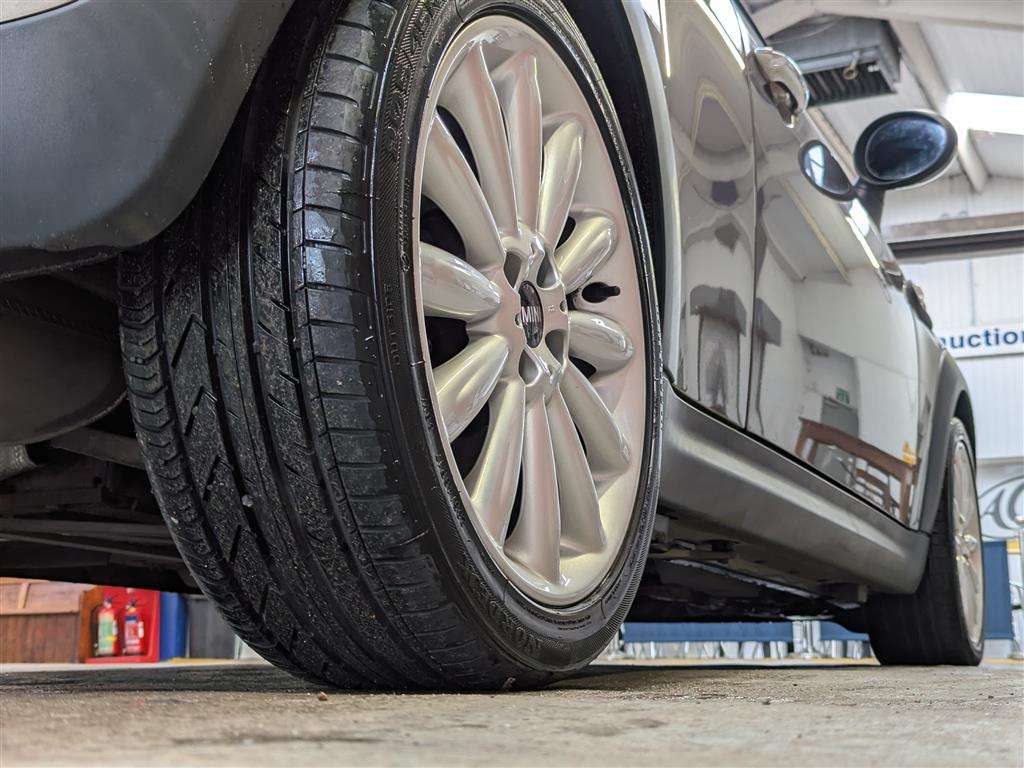 <p>2012 MINI COOPER</p>