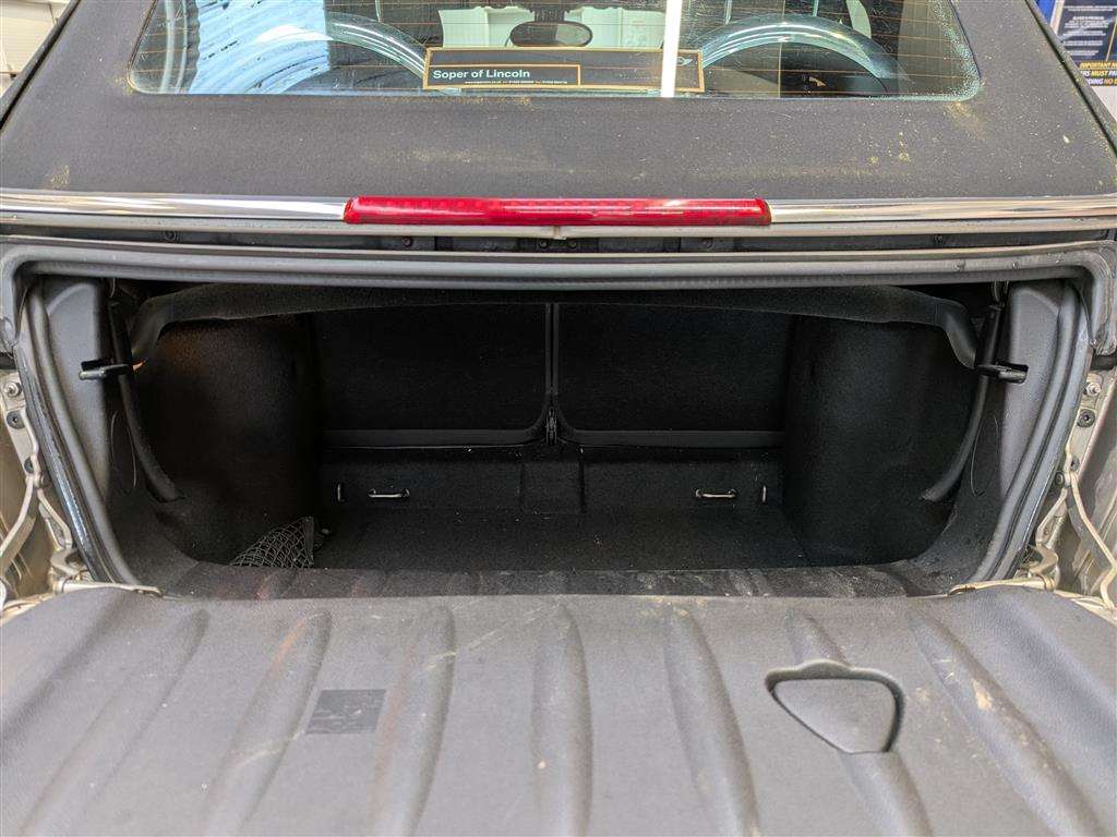 <p>2012 MINI COOPER</p>