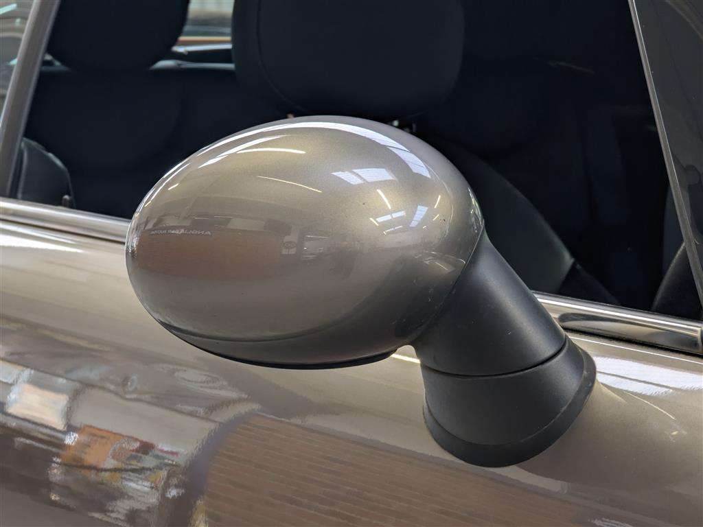 <p>2012 MINI COOPER</p>