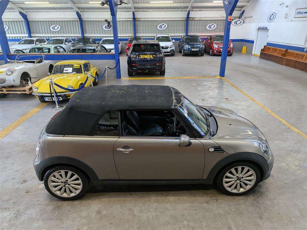 <p>2012 MINI COOPER</p>