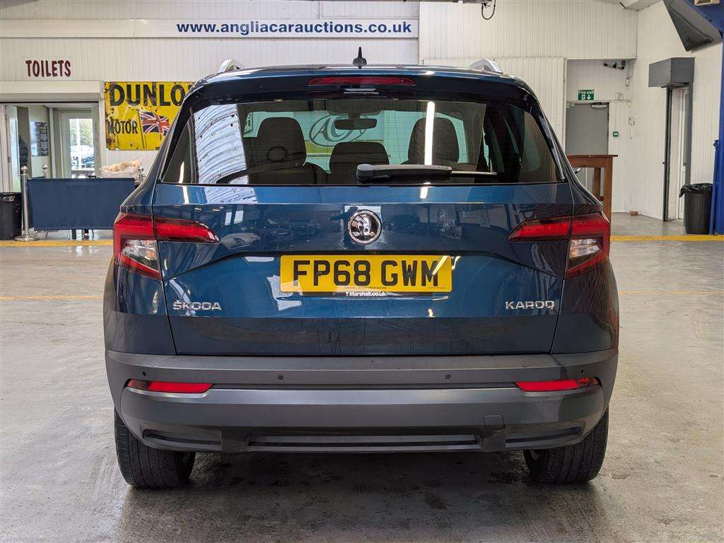 <p>2018 SKODA KAROQ SE L TSI S-A</p>