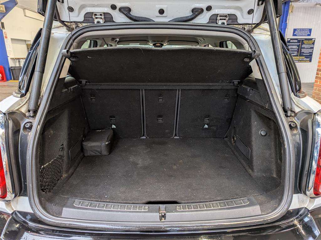 <p>2017 MINI COUNTRYMAN COOPER S AUTO</p>