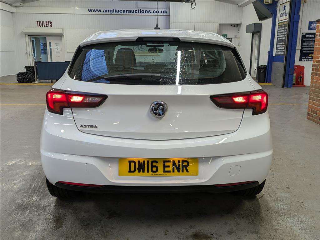 <p>2016 VAUXHALL ASTRA DESIGN</p>