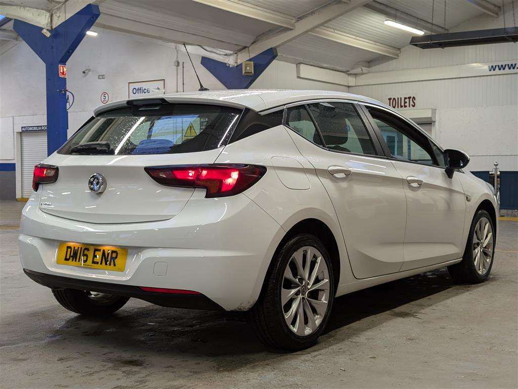 <p>2016 VAUXHALL ASTRA DESIGN</p>