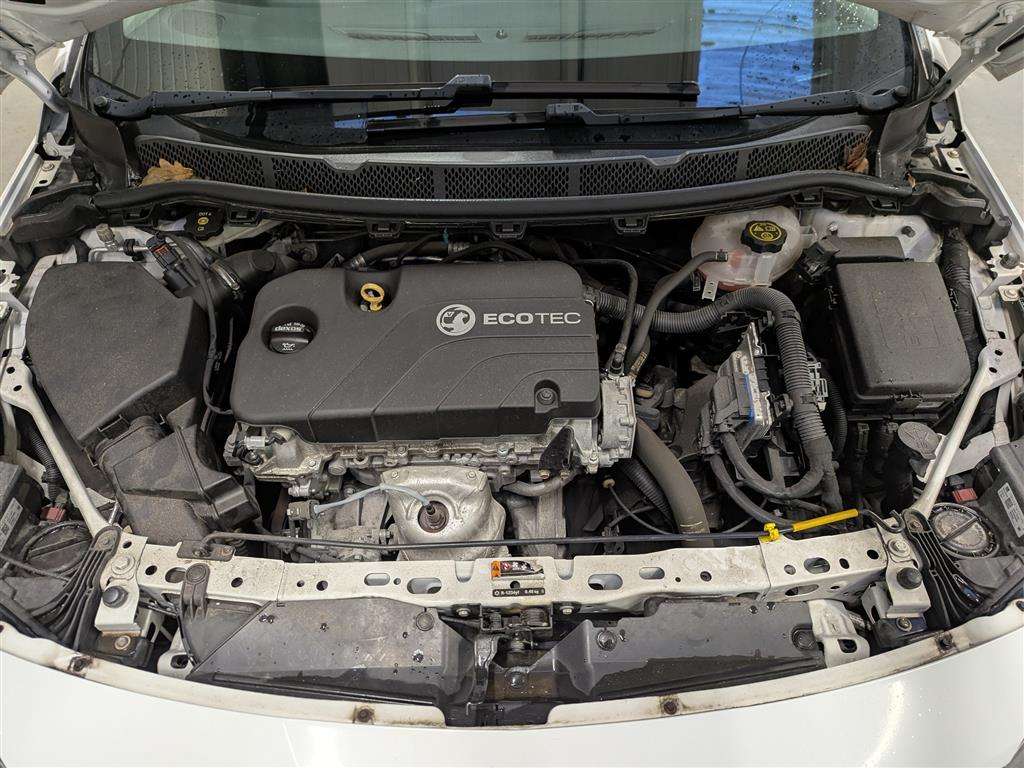 <p>2016 VAUXHALL ASTRA DESIGN</p>