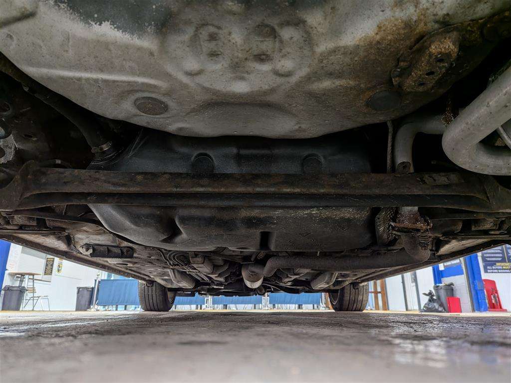 <p>2011 TOYOTA YARIS SR VVT-I</p>