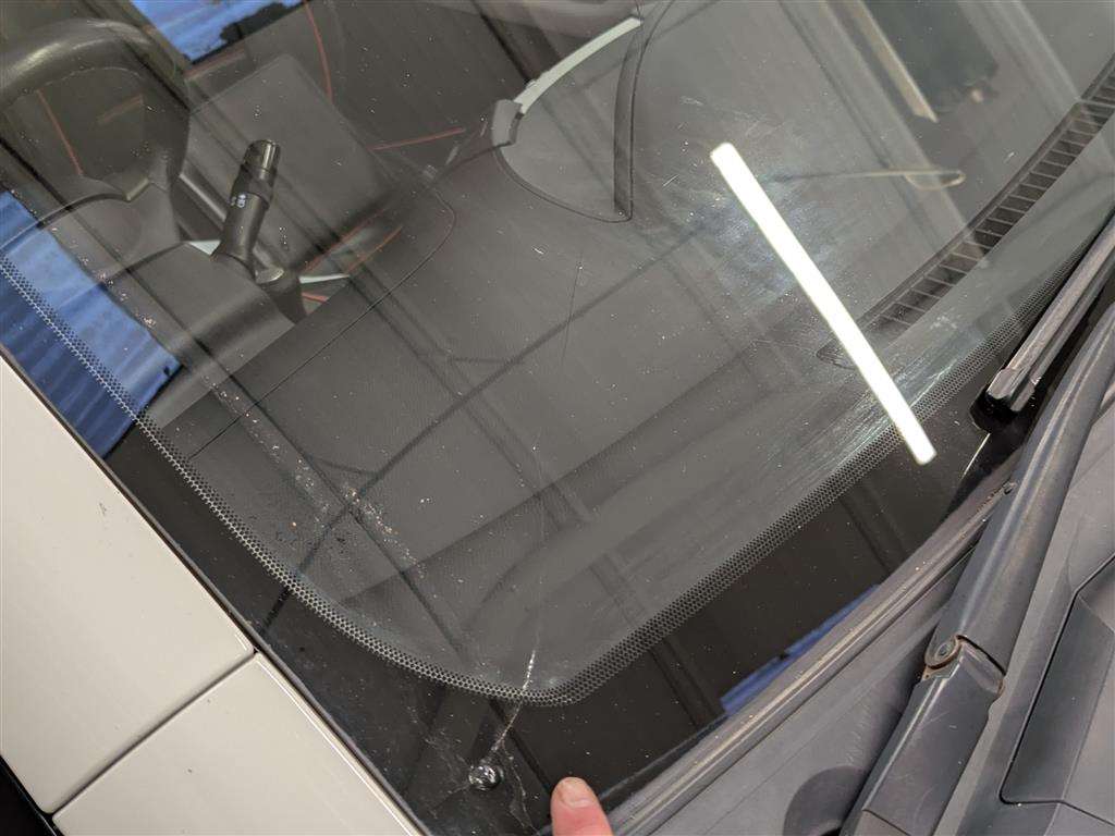 <p>2011 TOYOTA YARIS SR VVT-I</p>