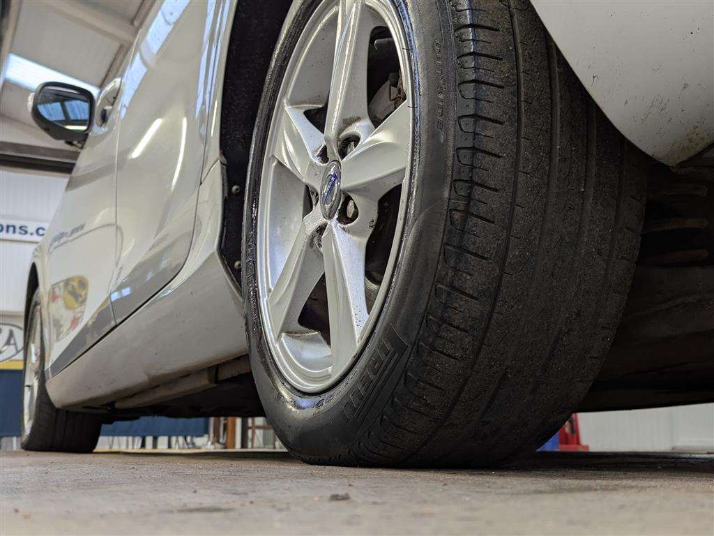 <p>2012 VOLVO V40 ES D2</p>