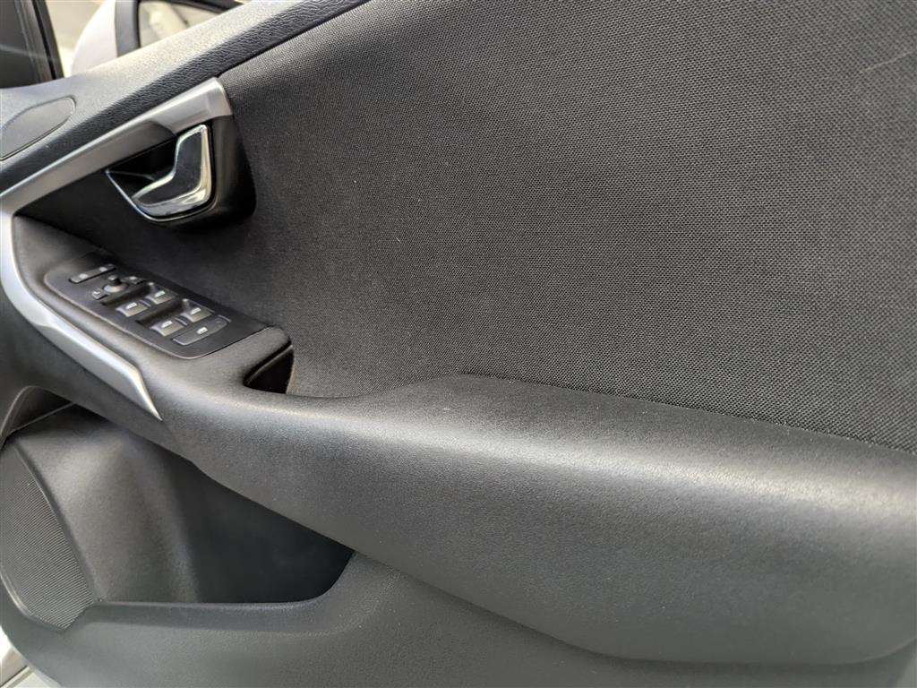 <p>2012 VOLVO V40 ES D2</p>