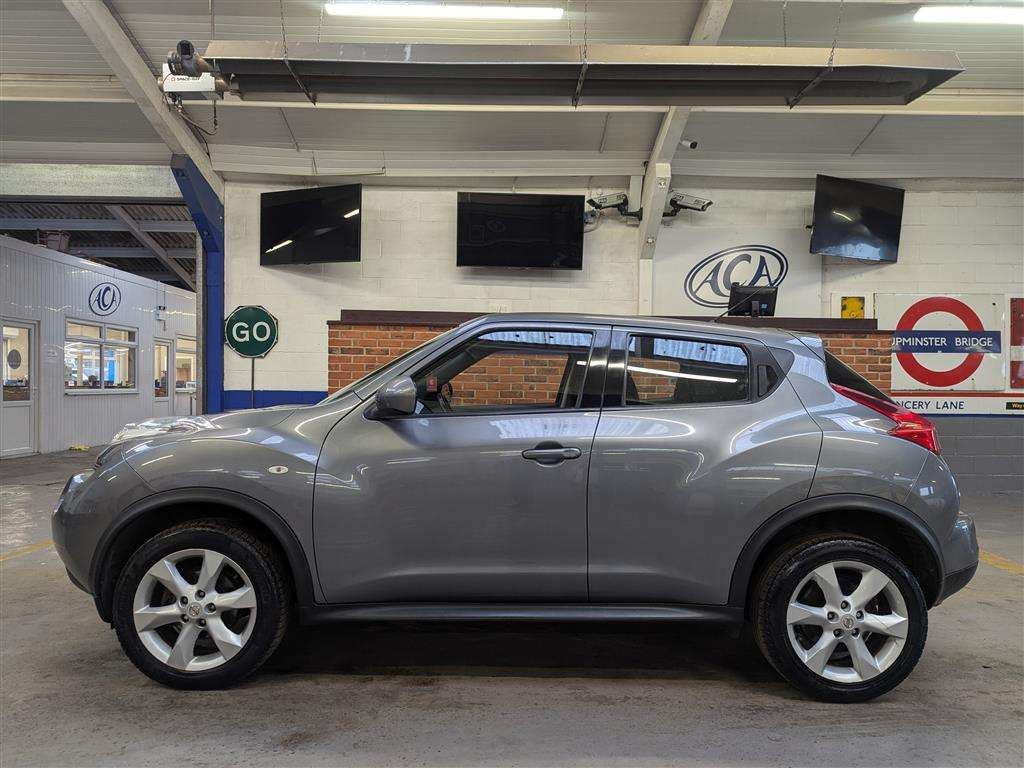 <p>2013 NISSAN JUKE ACENTA DCI</p>