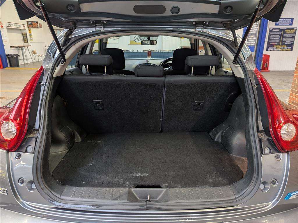 <p>2013 NISSAN JUKE ACENTA DCI</p>