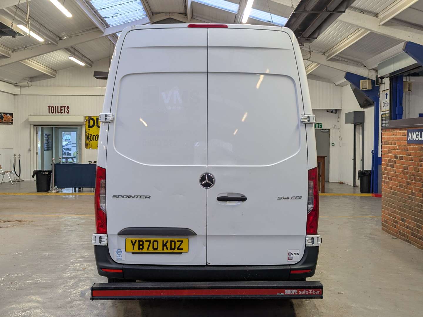 <p>2020 MERCEDES-BENZ SPRINTER 314 CDI</p>