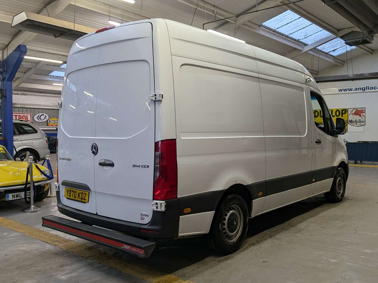 <p>2020 MERCEDES-BENZ SPRINTER 314 CDI</p>