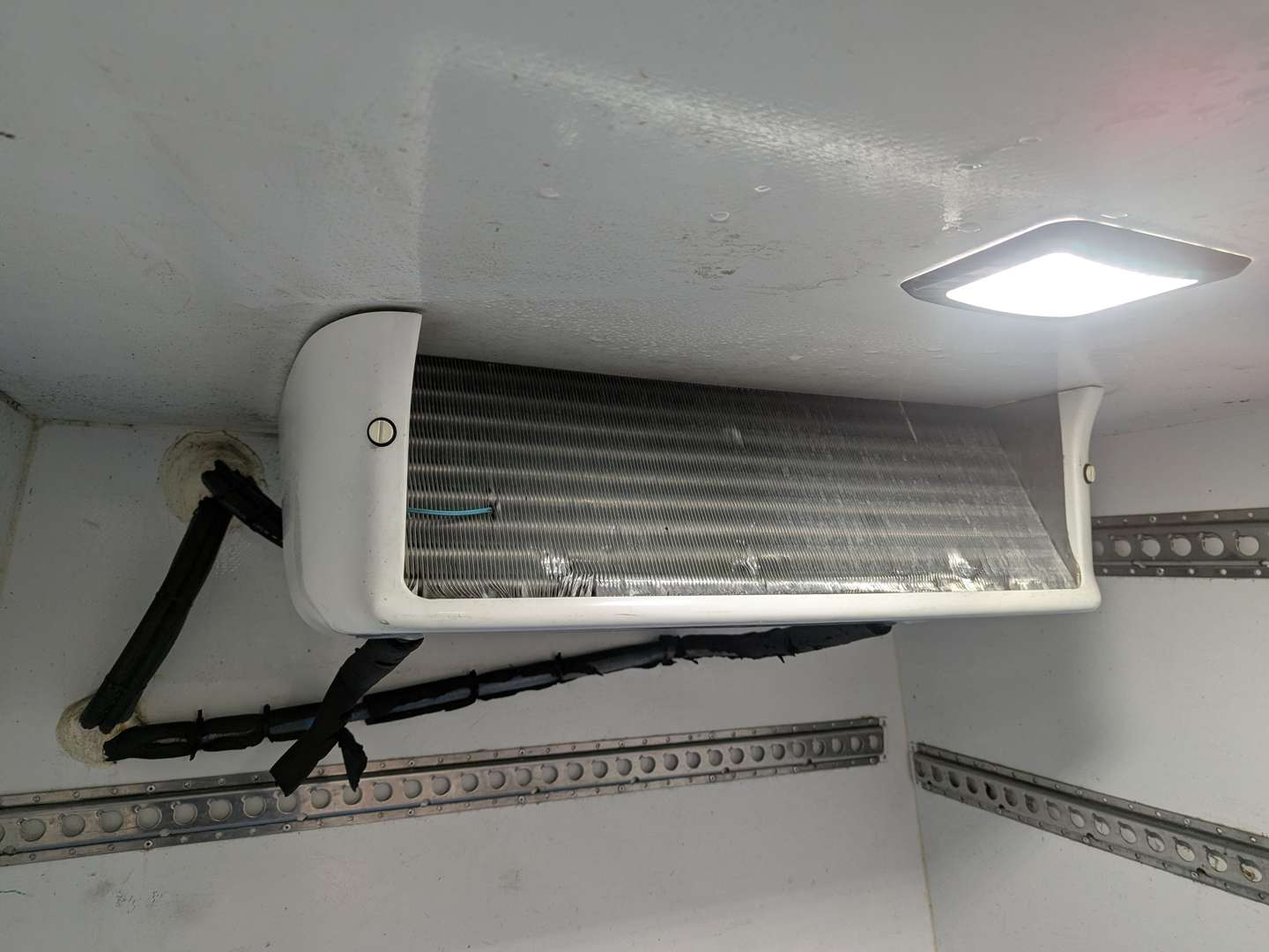 <p>2020 MERCEDES-BENZ SPRINTER 314 CDI</p>