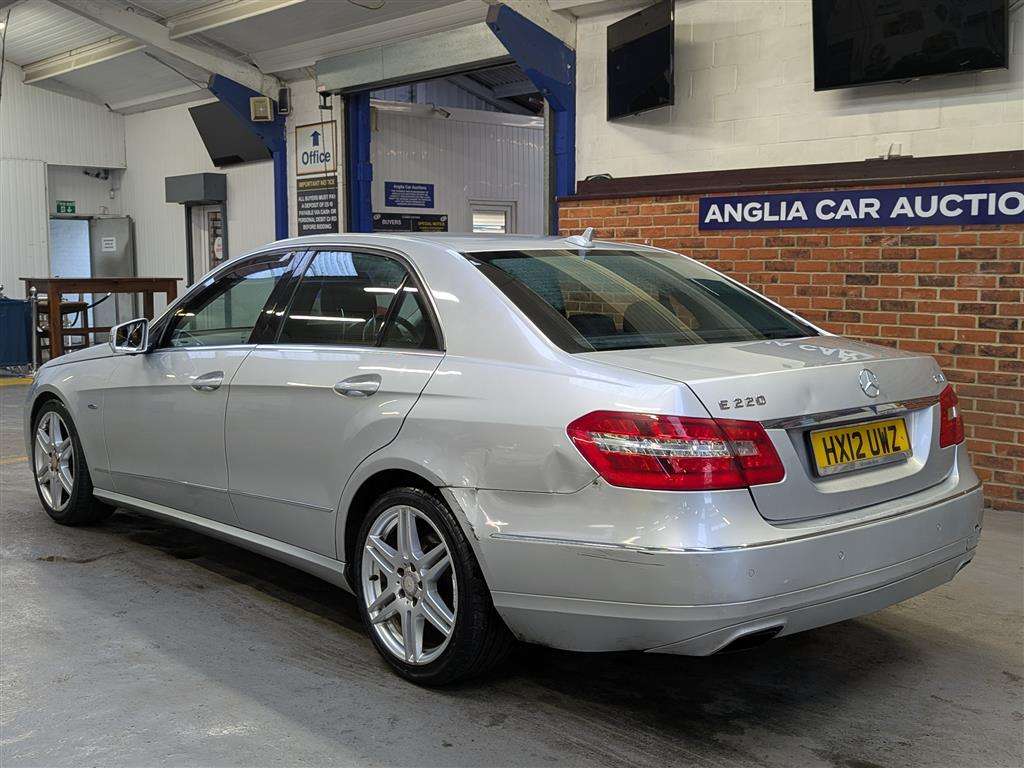 <p>2012 MERCEDES-BENZ E220 EXEC-IVE SE CDI BLUE</p>