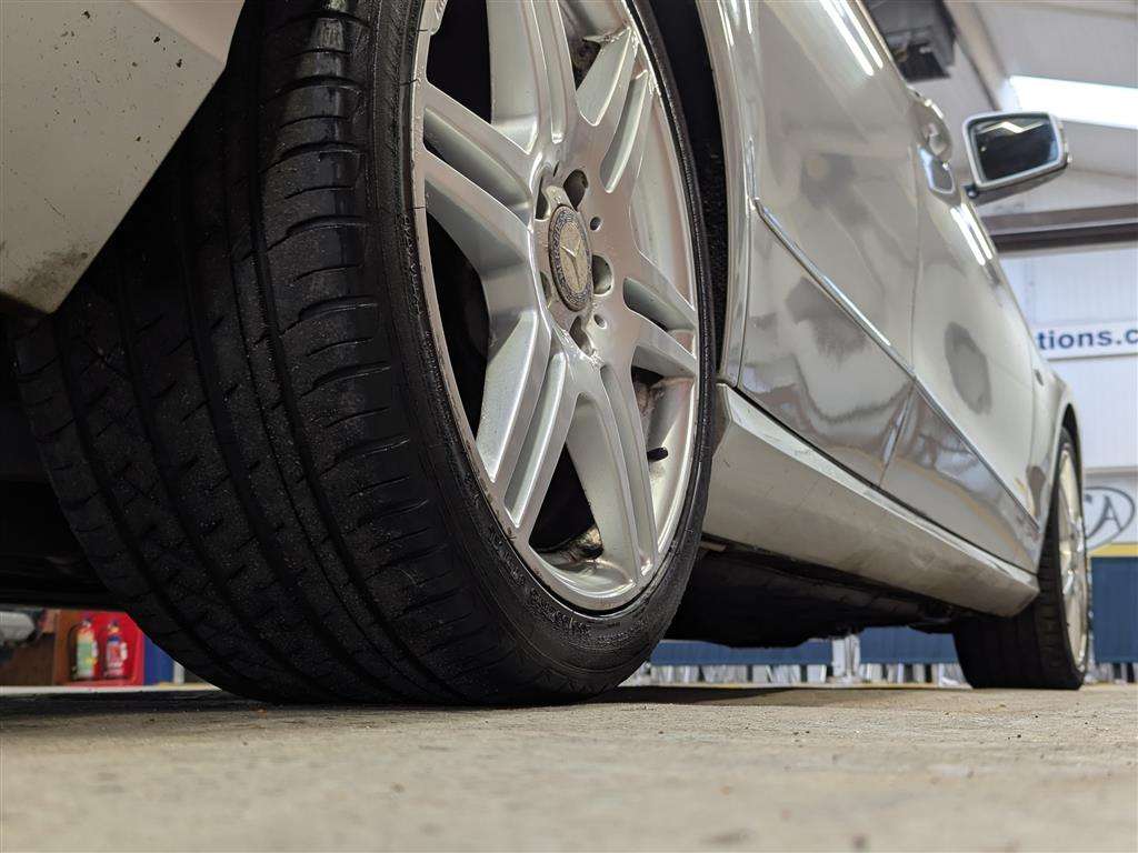 <p>2012 MERCEDES-BENZ E220 EXEC-IVE SE CDI BLUE</p>