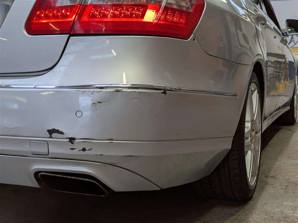 <p>2012 MERCEDES-BENZ E220 EXEC-IVE SE CDI BLUE</p>