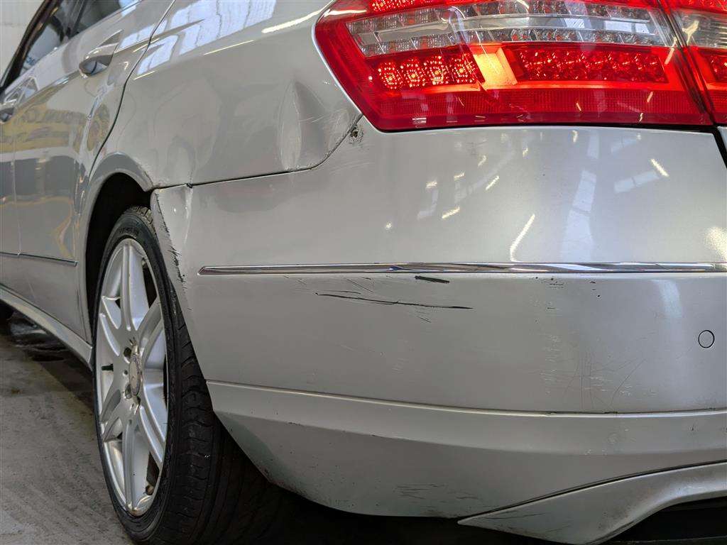 <p>2012 MERCEDES-BENZ E220 EXEC-IVE SE CDI BLUE</p>