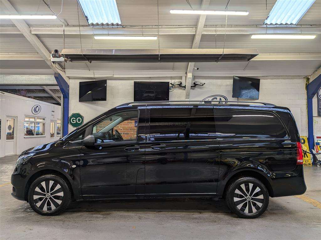 <p>2023 MERCEDES-BENZ VITO 119 PREMIUM CDI AUTO</p>