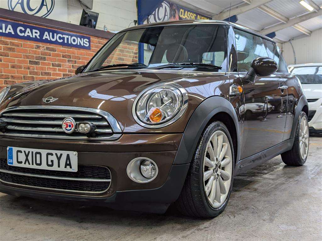 <p>2010 MINI COOPER MAYFAIR D AUTO</p>