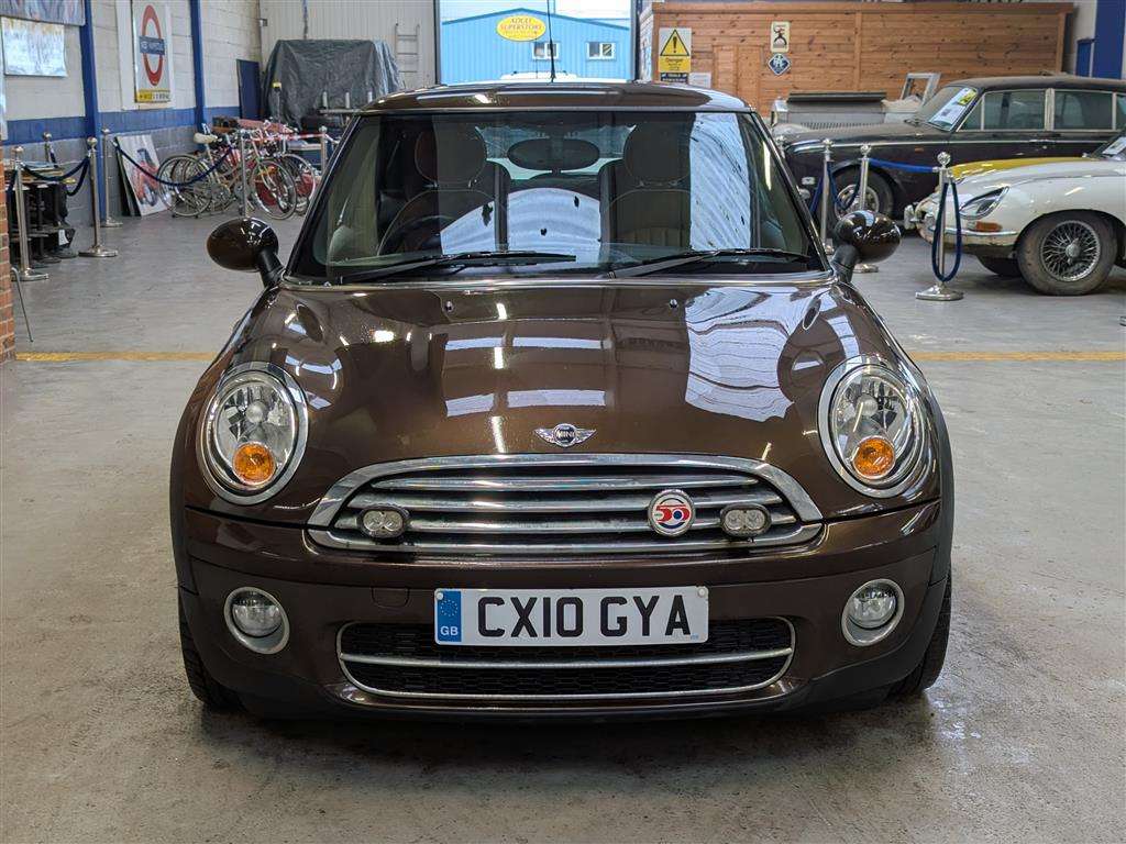 <p>2010 MINI COOPER MAYFAIR D AUTO</p>