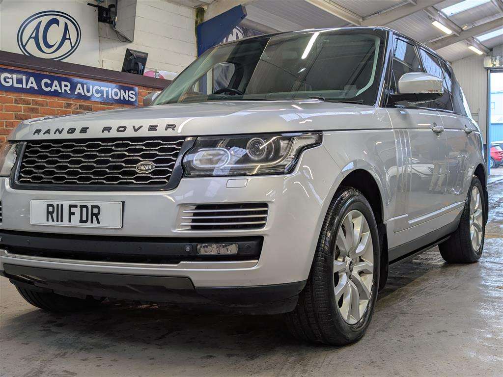 <p>2014 LAND ROVER RANGE ROVER AUTO-B SDV8 A</p>