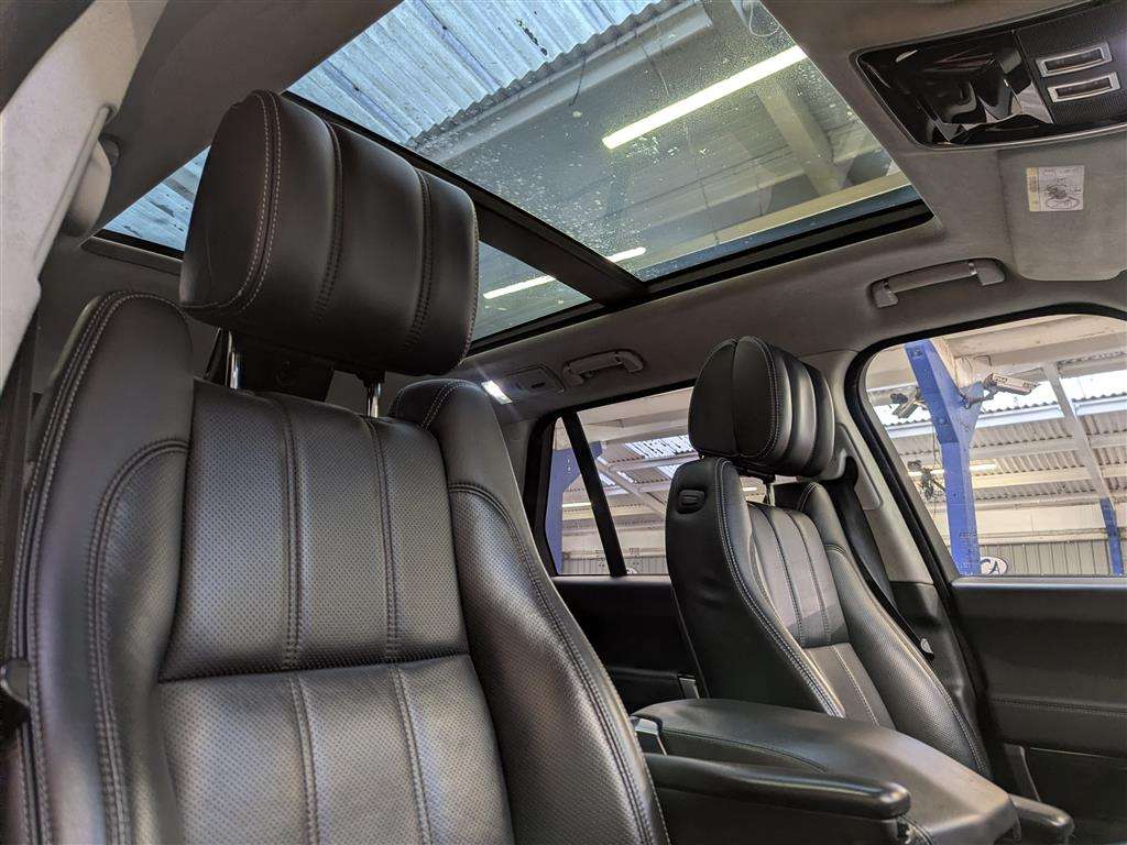 <p>2014 LAND ROVER RANGE ROVER AUTO-B SDV8 A</p>