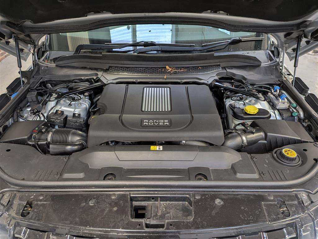 <p>2014 LAND ROVER RANGE ROVER AUTO-B SDV8 A</p>