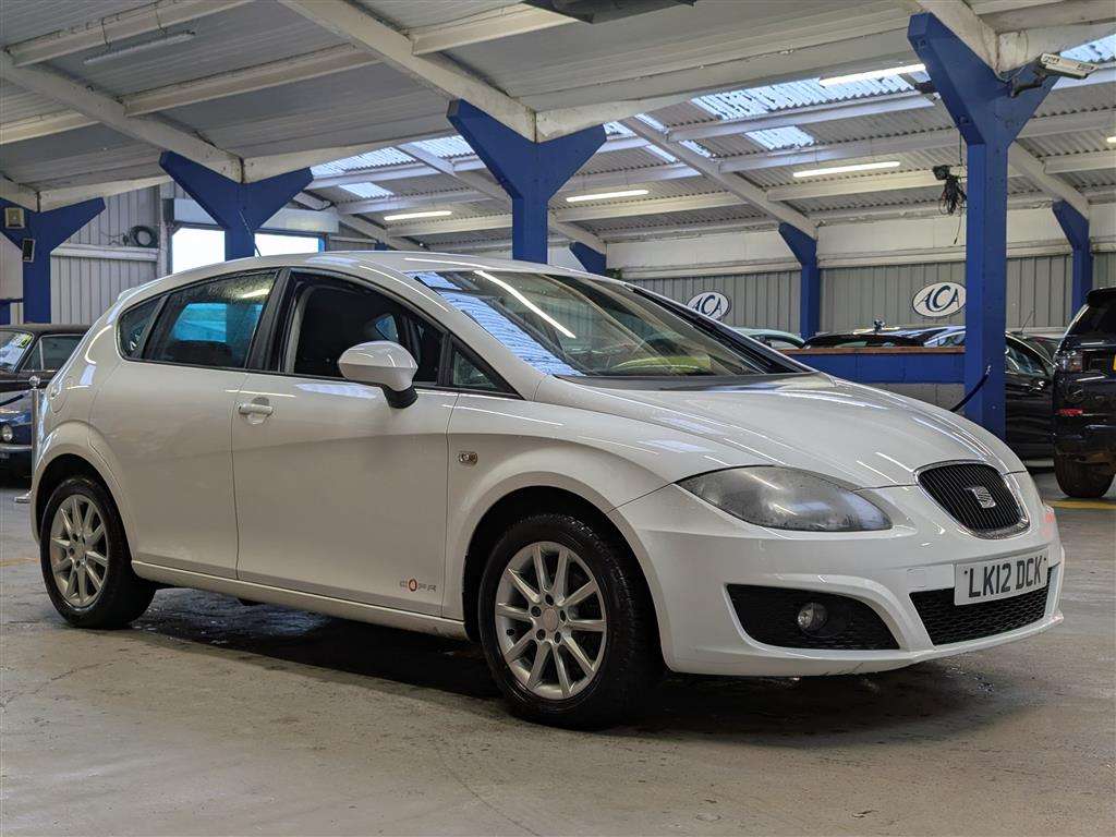 <p>2012 SEAT LEON SE COPA CR TDI S-A</p>