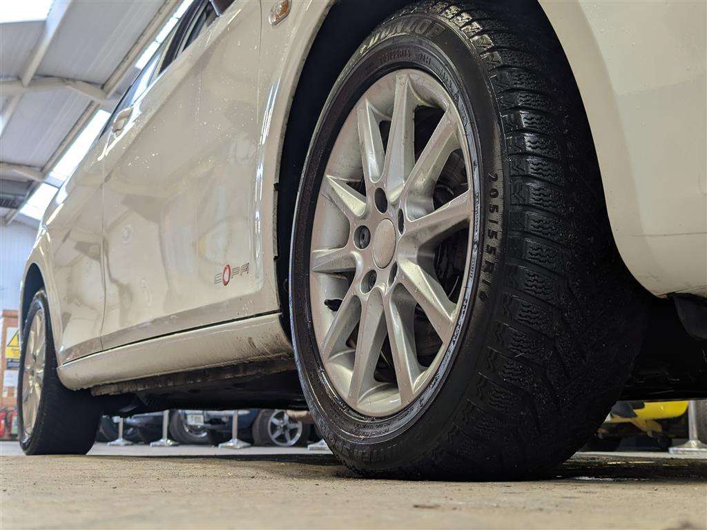 <p>2012 SEAT LEON SE COPA CR TDI S-A</p>