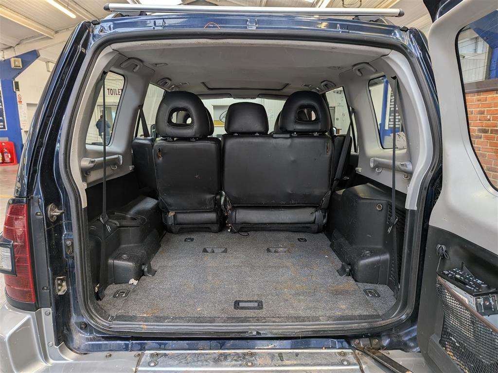 <p>2002 MITSUBISHI SHOGUN EQUIPPE DI-D A LWB</p>