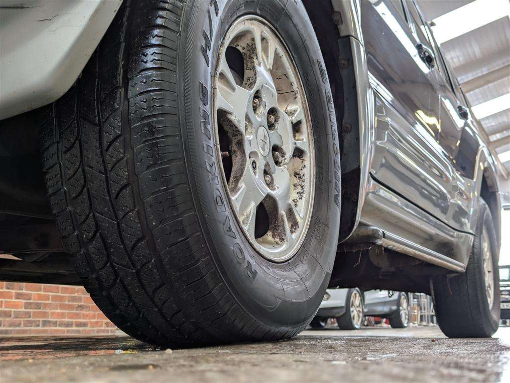 <p>2002 MITSUBISHI SHOGUN EQUIPPE DI-D A LWB</p>