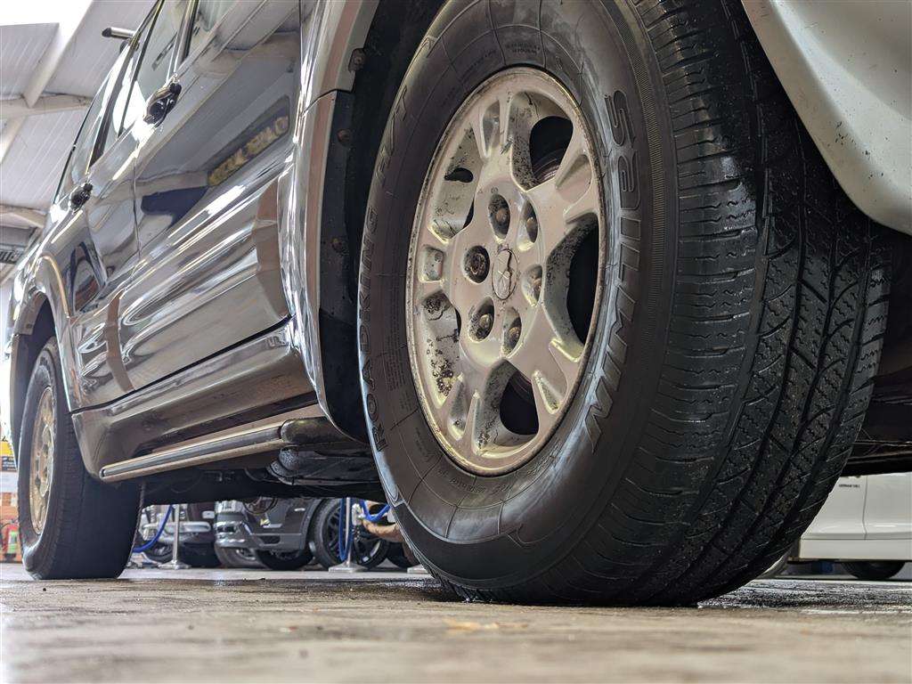 <p>2002 MITSUBISHI SHOGUN EQUIPPE DI-D A LWB</p>