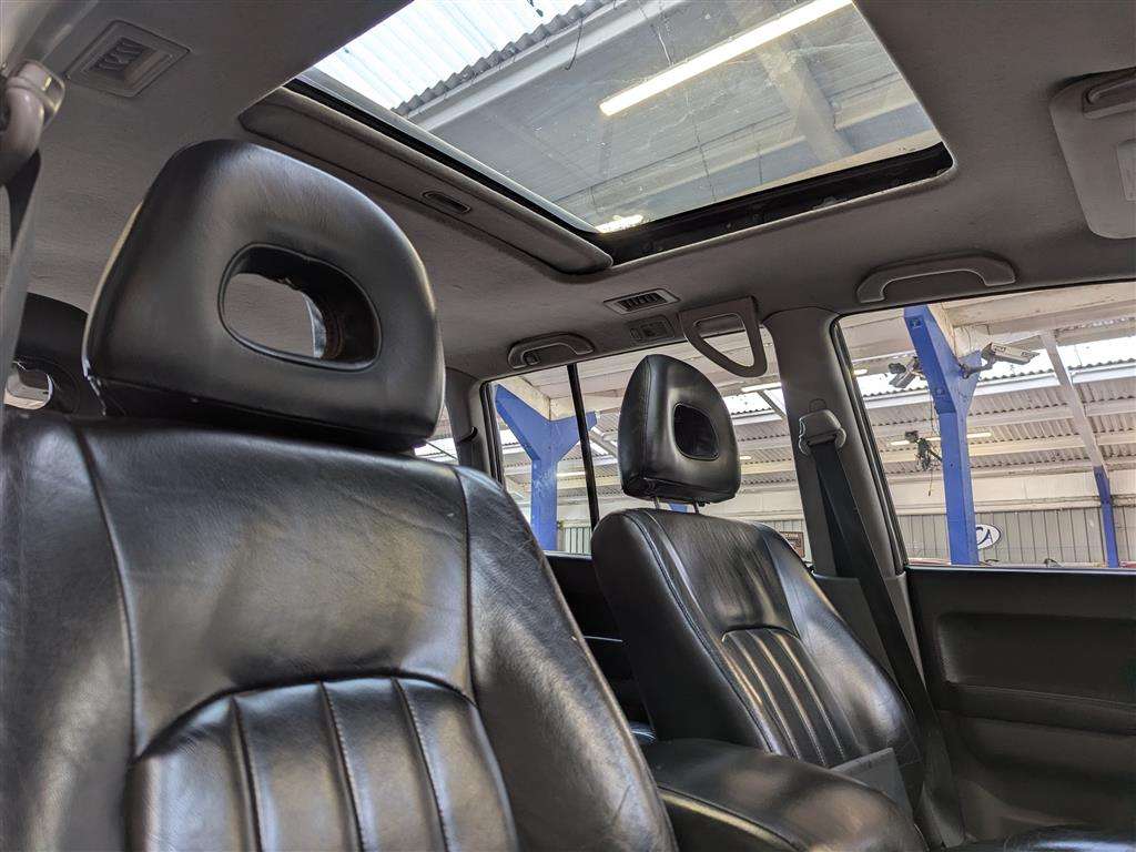 <p>2002 MITSUBISHI SHOGUN EQUIPPE DI-D A LWB</p>