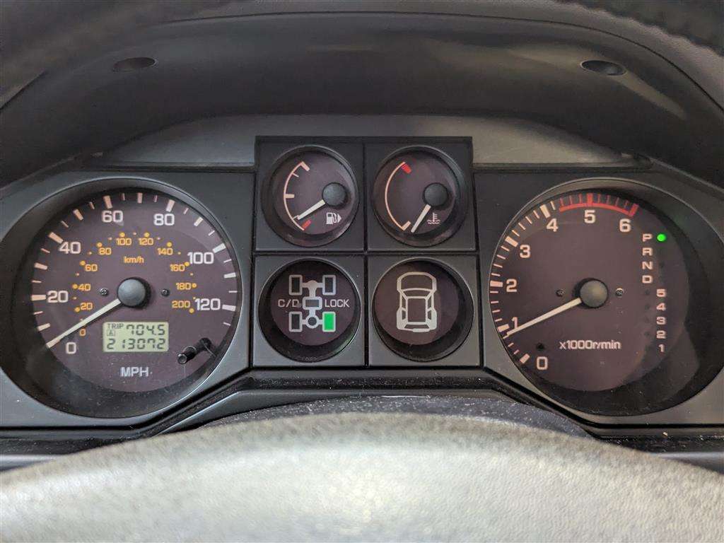 <p>2002 MITSUBISHI SHOGUN EQUIPPE DI-D A LWB</p>