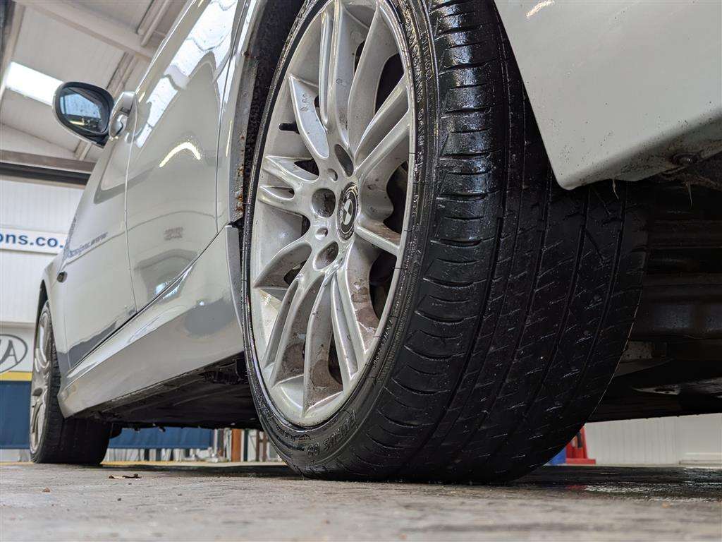 <p>2010 BMW 318D SE BUSINESS EDITION</p>