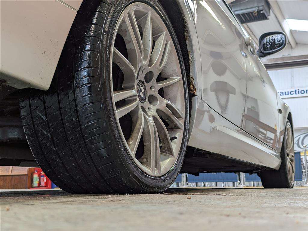 <p>2010 BMW 318D SE BUSINESS EDITION</p>