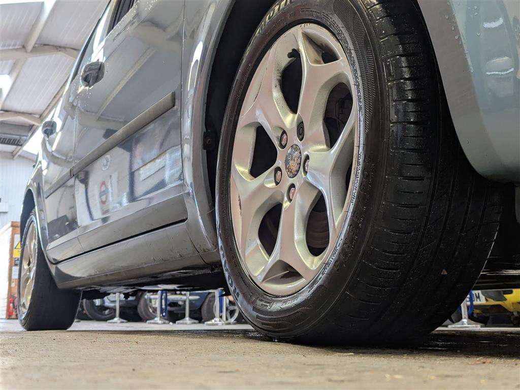 <p>2008 FORD C-MAX ZETEC</p>