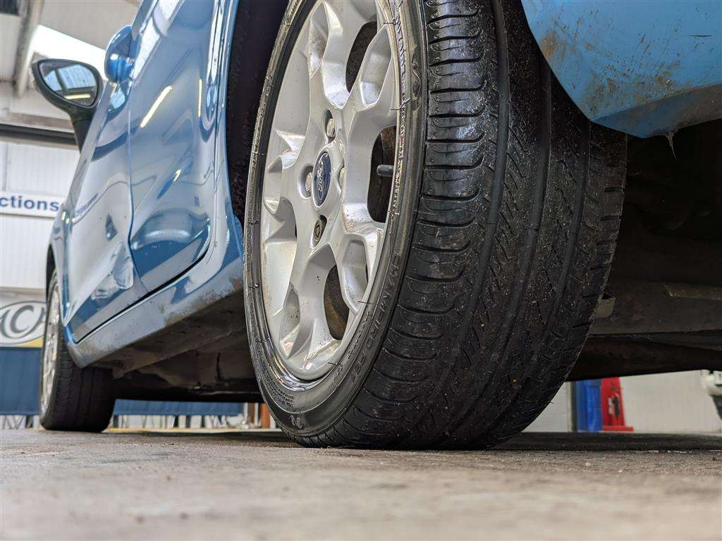 <p>2012 FORD FIESTA ZETEC</p>