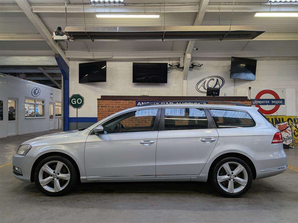 <p>2011 VOLKSWAGEN PASSAT SE BLUEMOTION TECH</p>