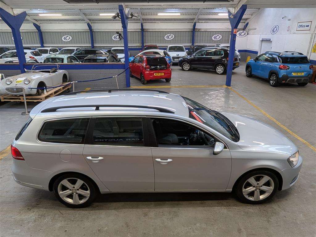 <p>2011 VOLKSWAGEN PASSAT SE BLUEMOTION TECH</p>