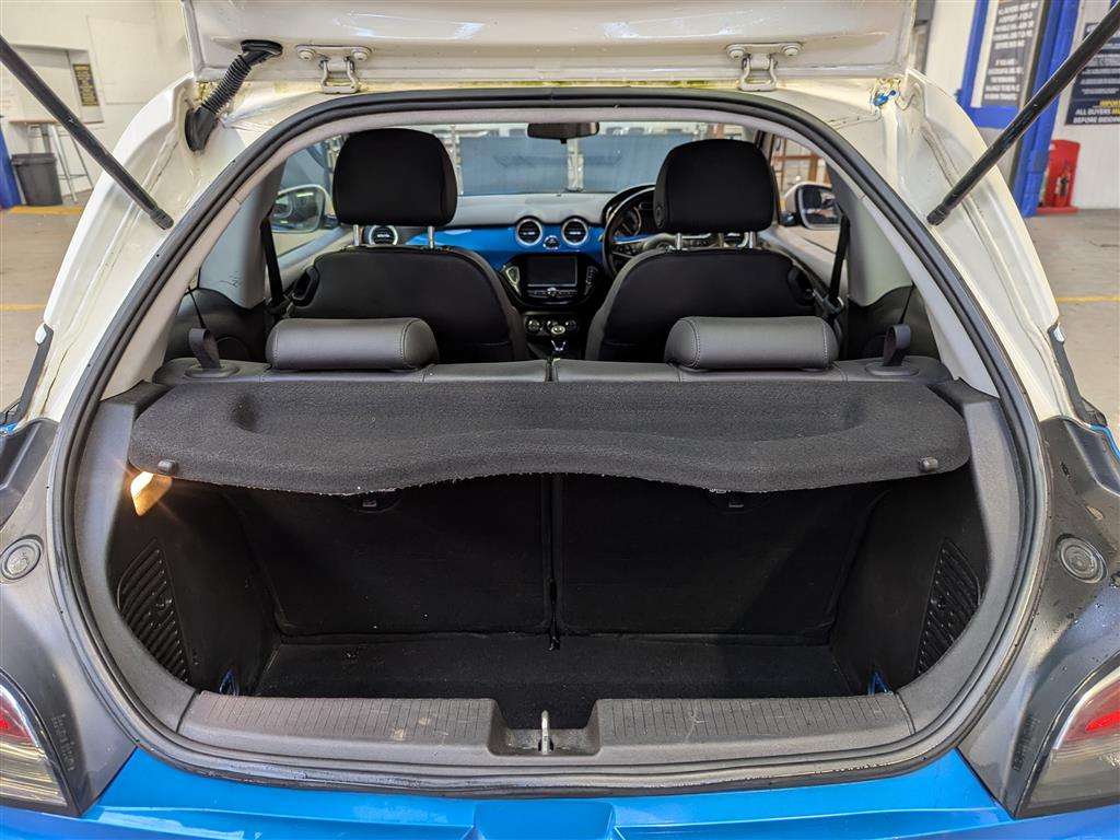 <p>2016 VAUXHALL ADAM SLAM</p>