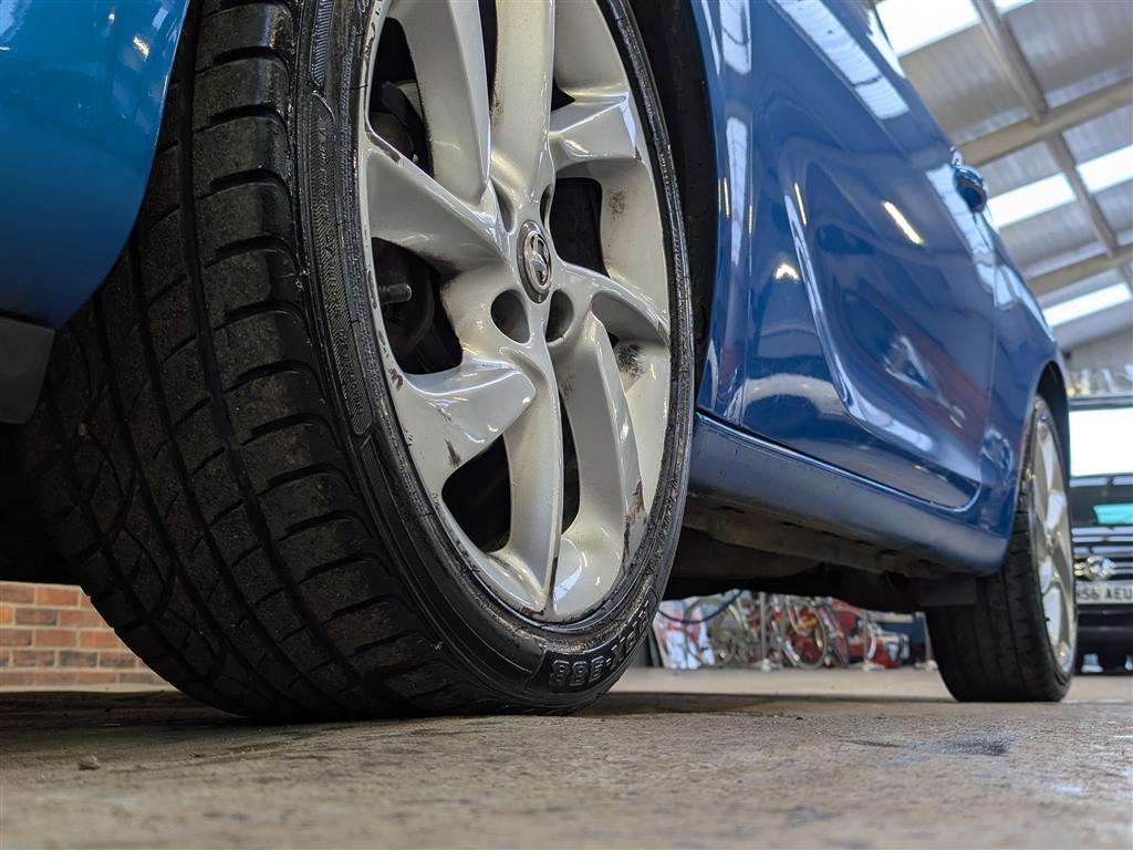 <p>2016 VAUXHALL ADAM SLAM</p>